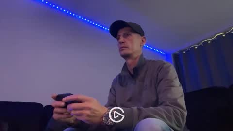 Snapshot of maxbose666 chatting on 11.01.25 Max online show from 11.01.25