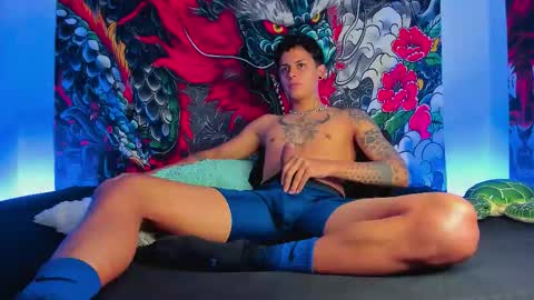 Snapshot of maxi_g chatting on 10.31.25 Maxi online show from 10.31.25