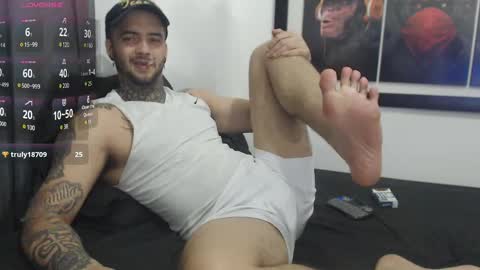 Snapshot of maxi_rogger chatting on 12.10.24 maxi rogger online show from 12.10.24