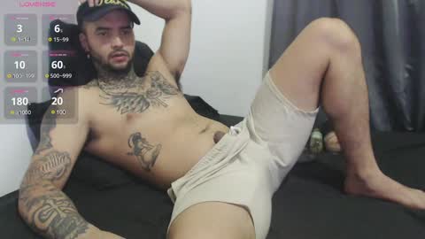 Snapshot of maxi_rogger chatting on 12.13.24 maxi rogger online show from 12.13.24