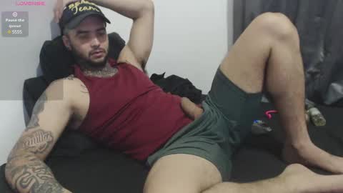 Snapshot of maxi_rogger chatting on 12.14.24 maxi rogger online show from 12.14.24