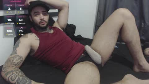 Snapshot of maxi_rogger chatting on 01.10.25 maxi rogger online show from 01.10.25