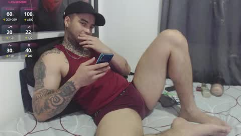 Snapshot of maxi_rogger chatting on 01.31.25 maxi rogger online show from 01.31.25