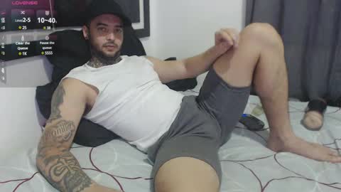 Snapshot of maxi_rogger chatting on 02.05.25 maxi rogger online show from 02.05.25