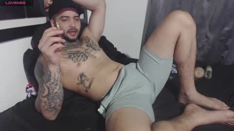 Snapshot of maxi_rogger chatting on 02.12.25 maxi rogger online show from 02.12.25