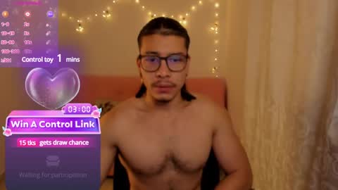 Snapshot of maxifit_ chatting on 01.10.25 Mikael online show from 01.10.25