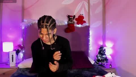Snapshot of maxim_walker chatting on 12.27.24 maxim online show from 12.27.24
