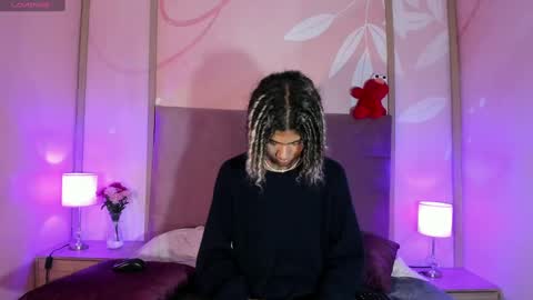 Snapshot of maxim_walker chatting on 02.11.25 maxim online show from 02.11.25