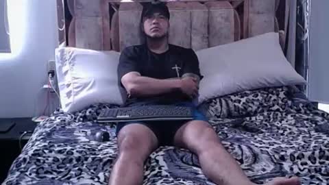 Maximilian online show from 08.03.26