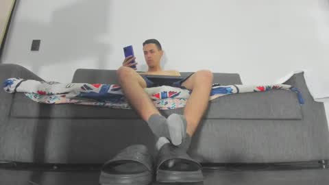 Snapshot of maximo__77 chatting on 10.10.25 maximo__77 online show from 10.10.25