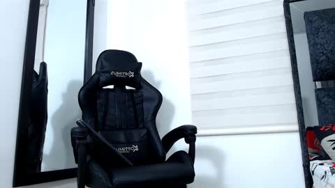 Maximo Sebastian online show from 03.09.25