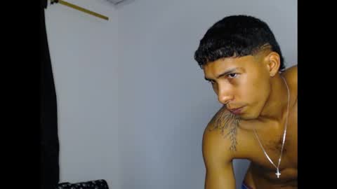 Maximo Aron Vega online show from 12.21.24