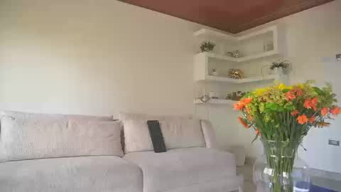 Snapshot of maximohoot chatting on 09.25.25 Sebastian online show from 09.25.25