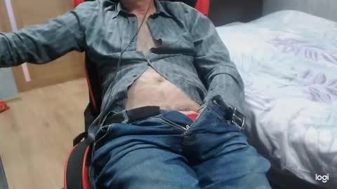 maximus3334 online show from 10.13.25