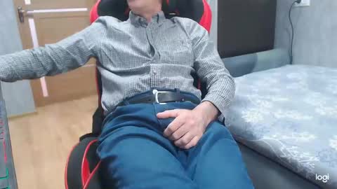 maximus3334 online show from 04.15.26