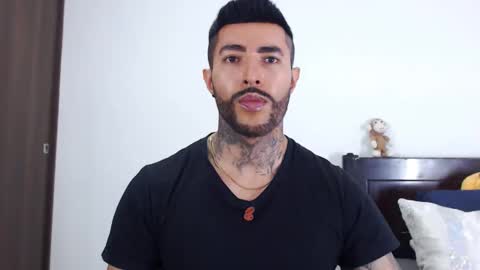 Independent Model online show from 12.09.24