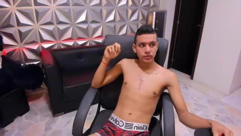 Snapshot of maximuss_19 chatting on 01.03.25 Maximus online show from 01.03.25