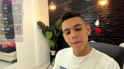 Snapshot of maximuss_19 chatting on 02.20.25 Maximus online show from 02.20.25