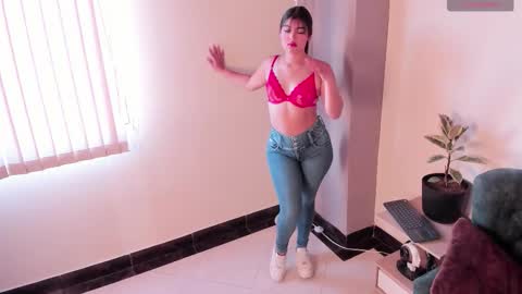 You can call me  Max online show from 09.23.25