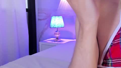 Maxi Rogers online show from 12.20.25