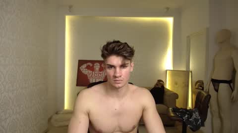Snapshot of maxkaiden chatting on 02.17.25 MaxKaiden online show from 02.17.25