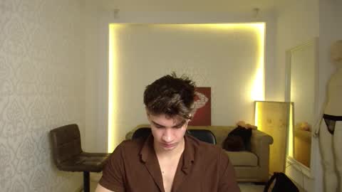 Snapshot of maxkaiden chatting on 02.20.25 MaxKaiden online show from 02.20.25