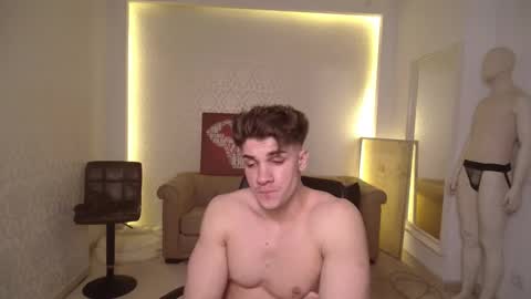 Snapshot of maxkaiden chatting on 03.01.25 MaxKaiden online show from 03.01.25