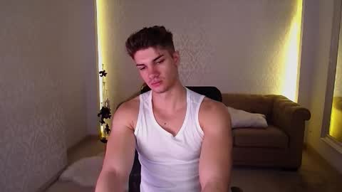 MaxKaiden online show from 11.25.25