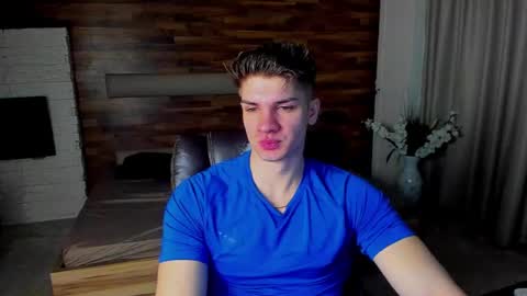 MaxKaiden online show from 03.18.26