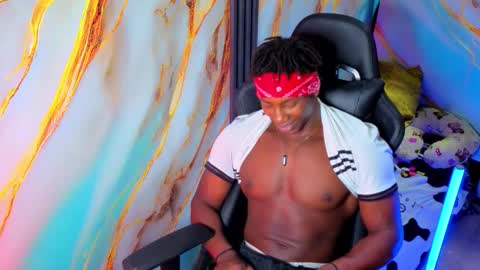 Snapshot of maxmuscle10 chatting on 03.06.26 Maxmuscle10 online show from 03.06.26