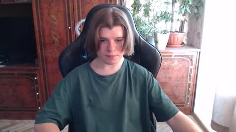 Max online show from 02.04.26