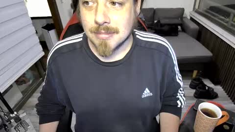 Snapshot of maxredz chatting on 03.09.25 Max online show from 03.09.25