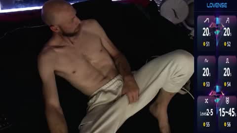 MaxRouger online show from 10.22.25