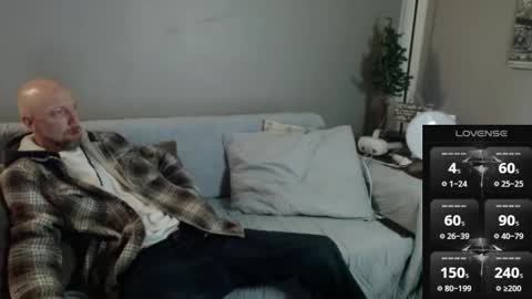 MaxRouger online show from 11.26.25