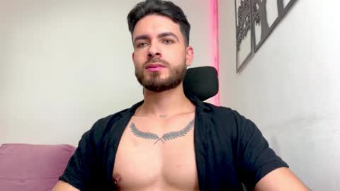 Snapshot of maxtowers chatting on 12.04.24 Maxi online show from 12.04.24