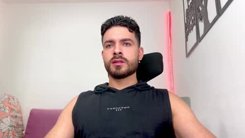 Snapshot of maxtowers chatting on 01.23.25 Maxi online show from 01.23.25