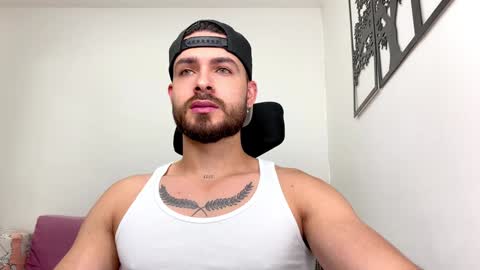 Snapshot of maxtowers chatting on 02.05.25 Maxi online show from 02.05.25