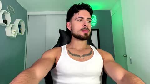 Snapshot of maxtowers chatting on 10.15.25 Maxi online show from 10.15.25