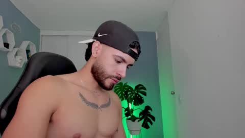 Snapshot of maxtowers chatting on 02.15.26 Maxi online show from 02.15.26