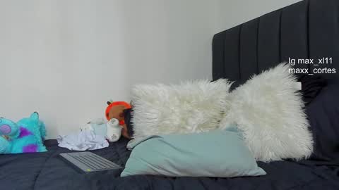 Snapshot of maxx_cortes chatting on 02.02.25 maxx_cortes online show from 02.02.25