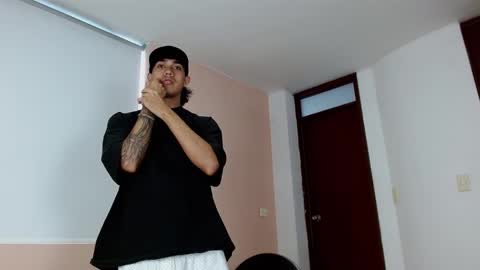 Snapshot of maxx_heatt chatting on 10.04.25 Maxx online show from 10.04.25