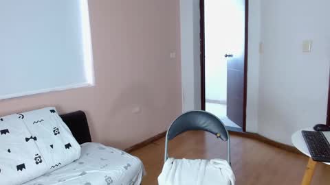 Snapshot of maxx_heatt chatting on 10.18.25 Maxx online show from 10.18.25