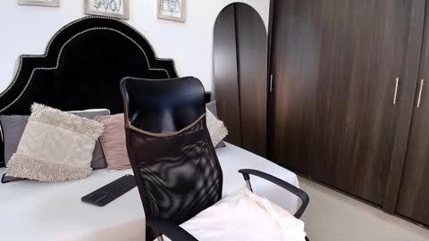 Maxxi online show from 09.18.25