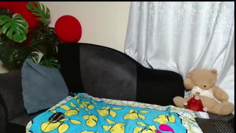 Snapshot of maxxinepetite chatting on 02.21.26 maxxinepetite online show from 02.21.26