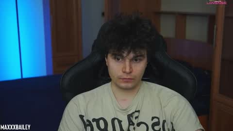 Snapshot of maxxxbailey chatting on 02.20.25 Max Bailey online show from 02.20.25