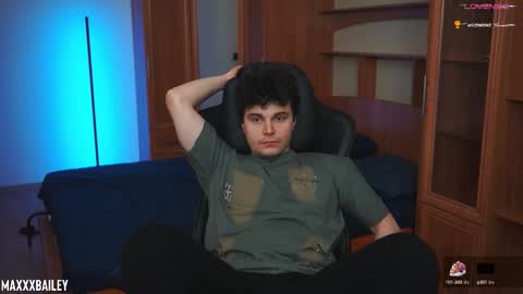 Snapshot of maxxxbailey chatting on 02.21.25 Max Bailey online show from 02.21.25