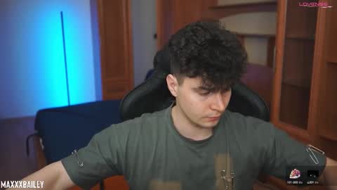 Snapshot of maxxxbailey chatting on 03.02.25 Max Bailey online show from 03.02.25