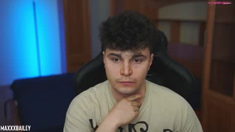 Snapshot of maxxxbailey chatting on 03.03.25 Max Bailey online show from 03.03.25