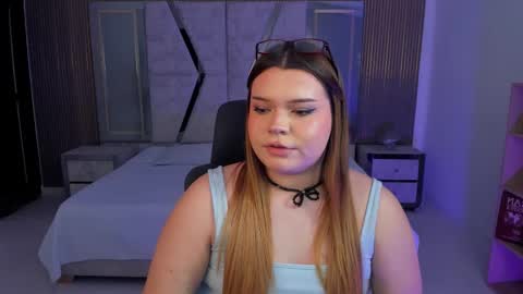 Maxine Minx online show from 10.10.25