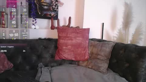 may_wood online show from 10.08.25